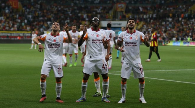 Galatasaray Kayseri’de dört köşe